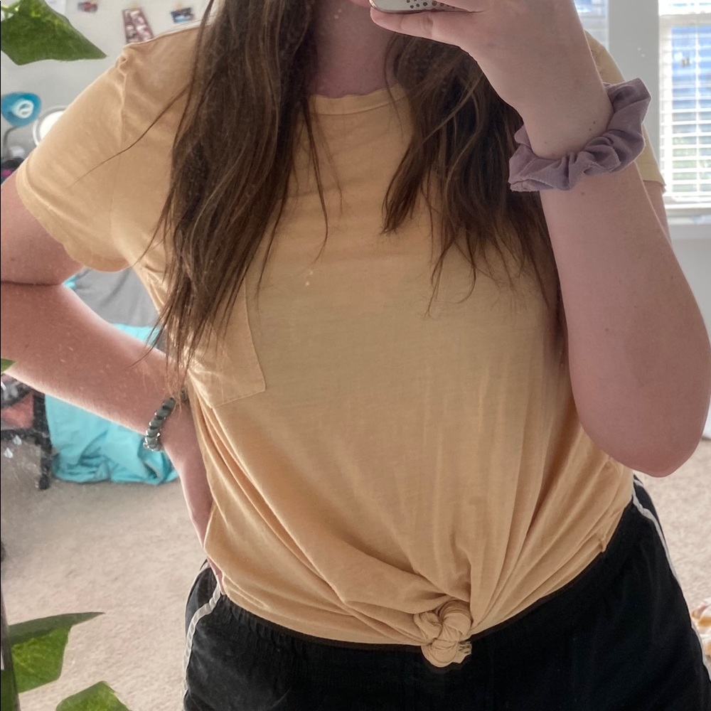 yellow american eagle top!